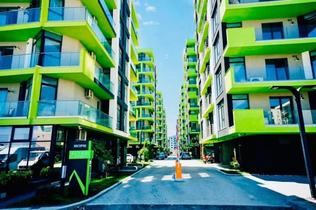 Baby Sea View And Pools Apartment- Mamaia Beach Resort Năvodari Exterior foto