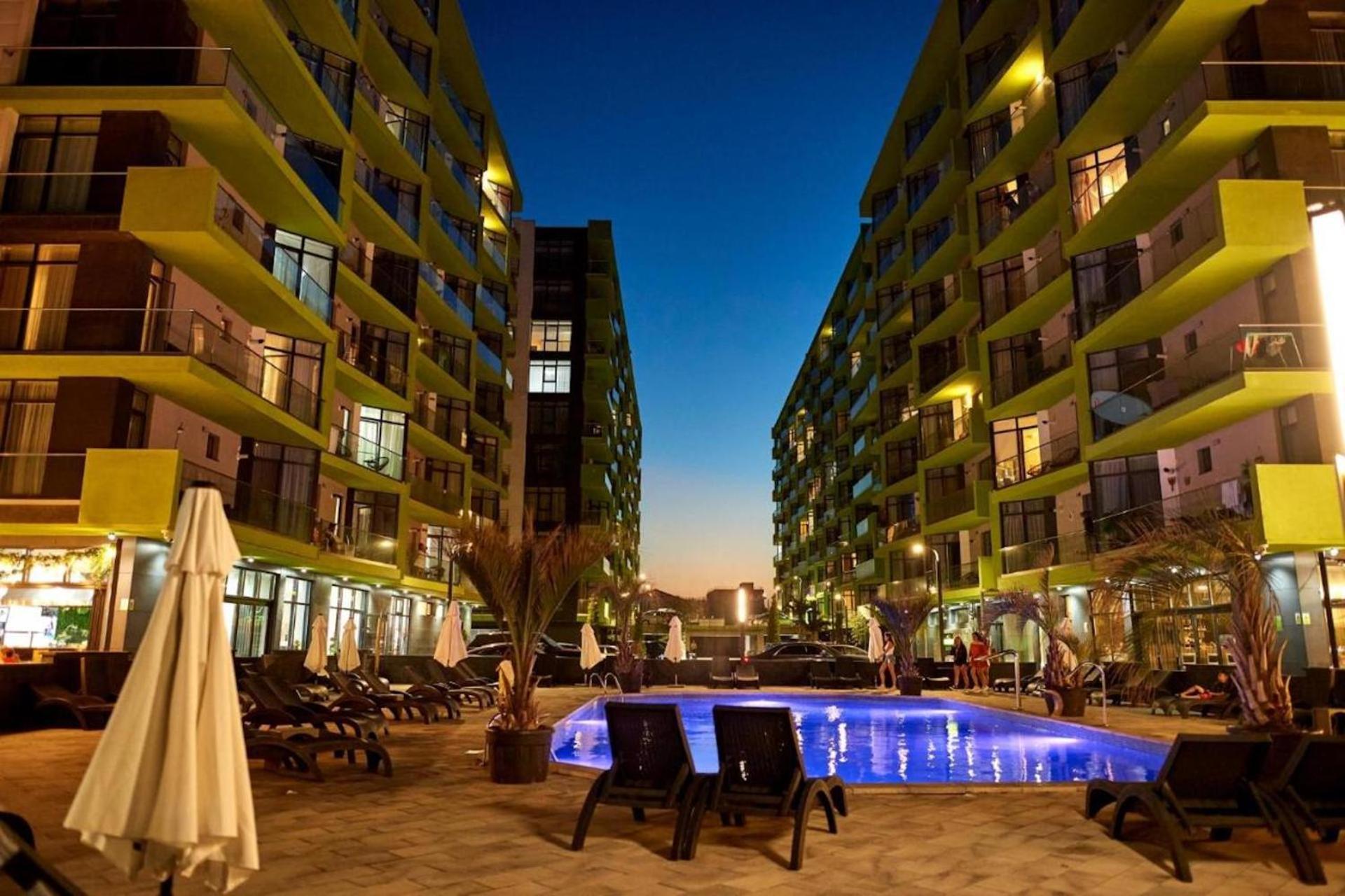 Baby Sea View And Pools Apartment- Mamaia Beach Resort Năvodari Exterior foto